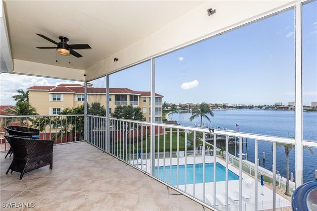 816 W Elkcam CIR 305, Marco Island, FL 34145