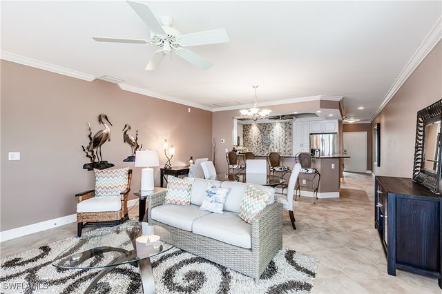 816 W Elkcam CIR 305, Marco Island, FL 34145