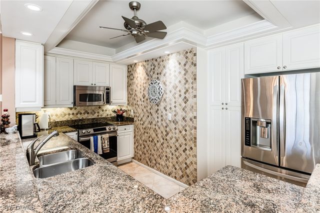 816 W Elkcam CIR 305, Marco Island, FL 34145