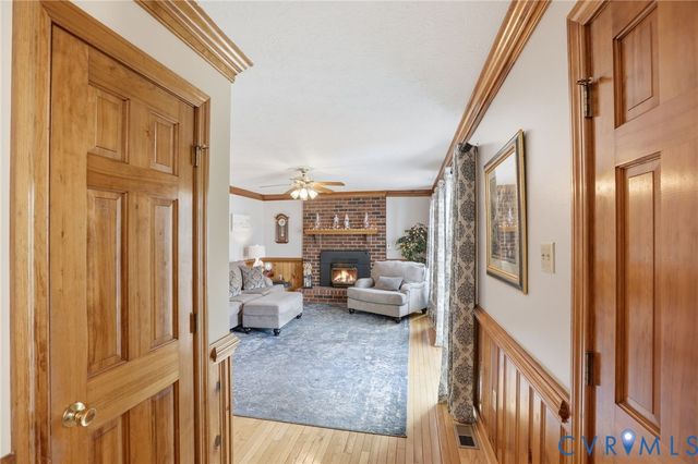 8167 Dunfee Ln, Mechanicsville, VA 23111