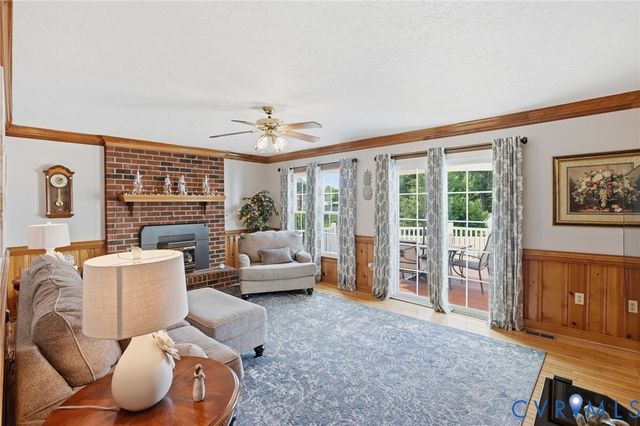 8167 Dunfee Ln, Mechanicsville, VA 23111