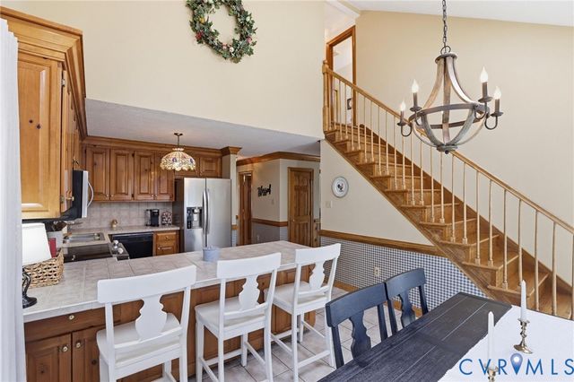 8167 Dunfee Ln, Mechanicsville, VA 23111