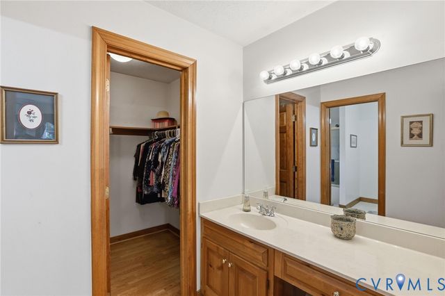 8167 Dunfee Ln, Mechanicsville, VA 23111