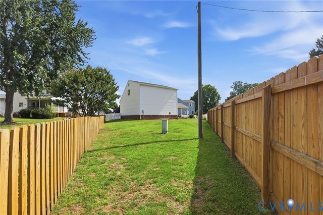 8167 Dunfee Ln, Mechanicsville, VA 23111