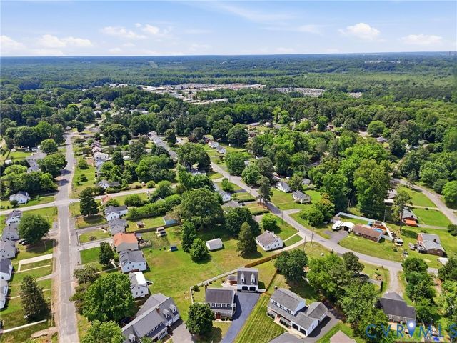 8167 Dunfee Ln, Mechanicsville, VA 23111