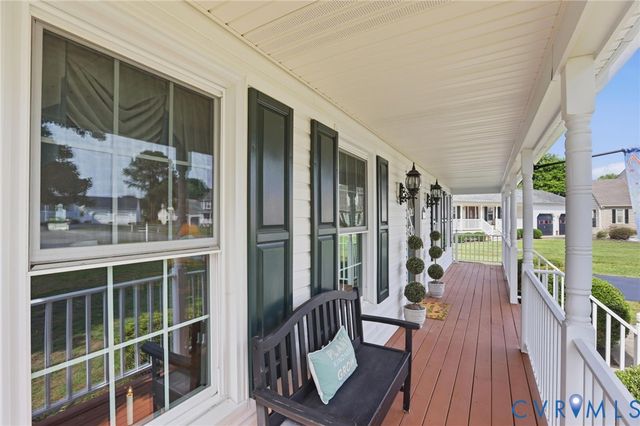 8167 Dunfee Ln, Mechanicsville, VA 23111