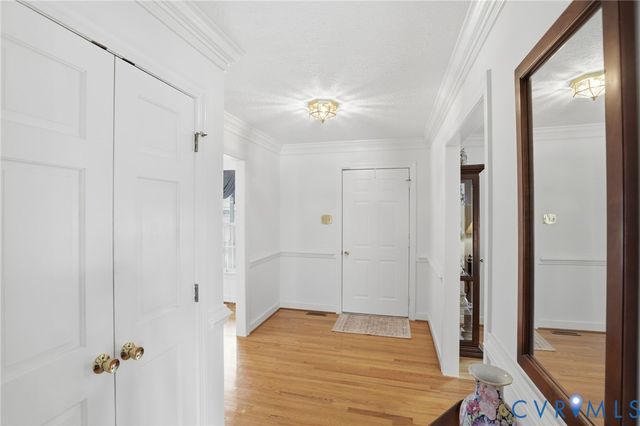 8167 Dunfee Ln, Mechanicsville, VA 23111