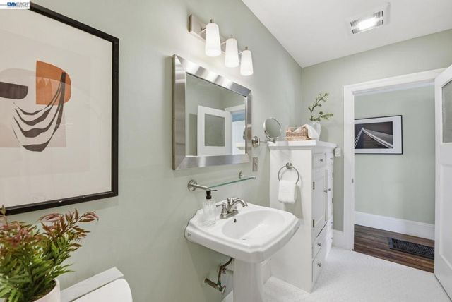 792 Medford Ave, Hayward, CA 94541