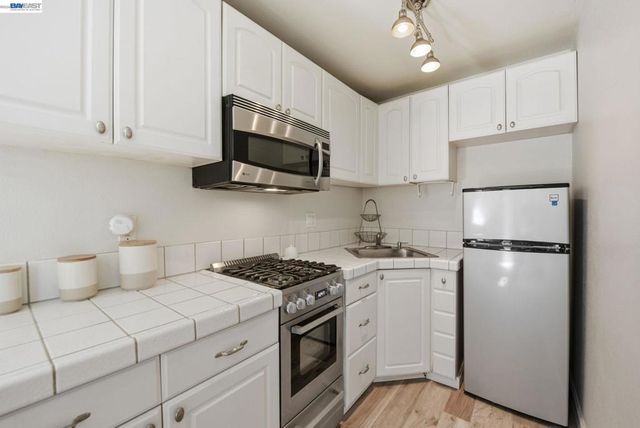 792 Medford Ave, Hayward, CA 94541