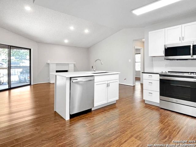 11520 Huebner Rd Ste 108, San Antonio, TX 78230