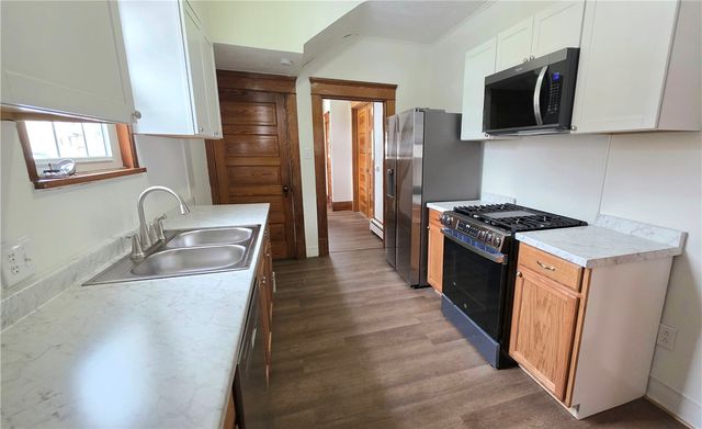 422 Beaver St, Wampum, PA 16157