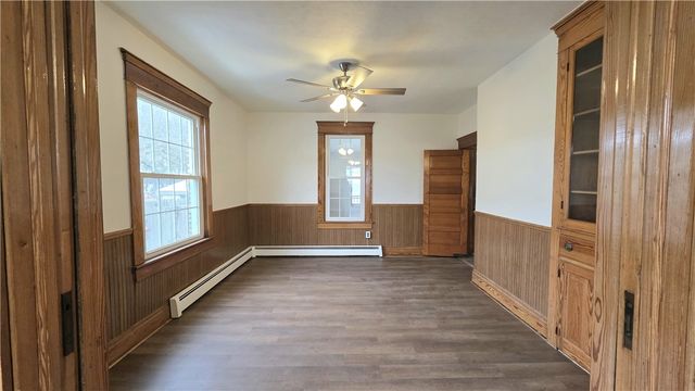 422 Beaver St, Wampum, PA 16157
