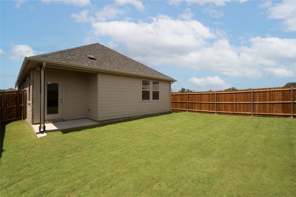 8716 Saratoga Street, Aubrey, TX 76227 — photo 2