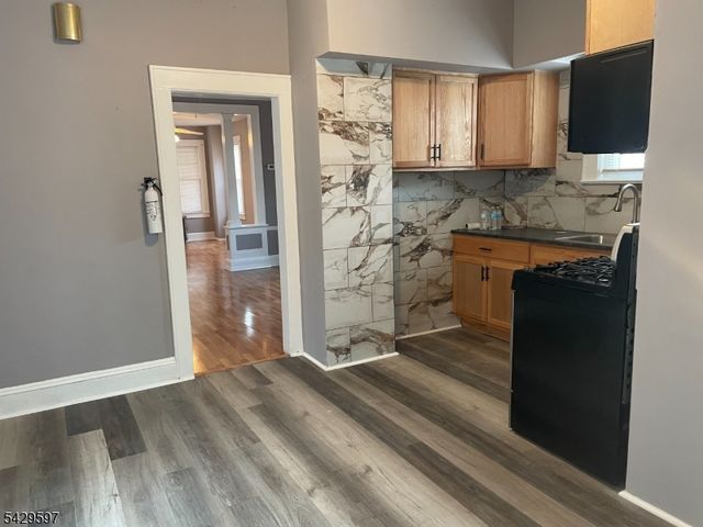 317 Mitchell Ave, Linden City, NJ 07036