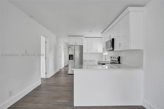 2910 NW 25th St, Fort Lauderdale, FL 33311