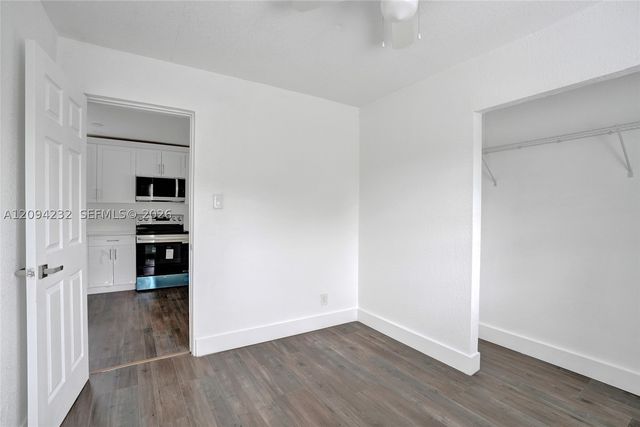 2910 NW 25th St, Fort Lauderdale, FL 33311