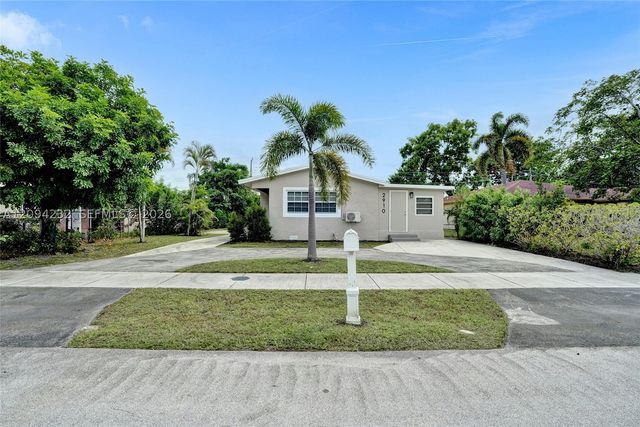 2910 NW 25th St, Fort Lauderdale, FL 33311