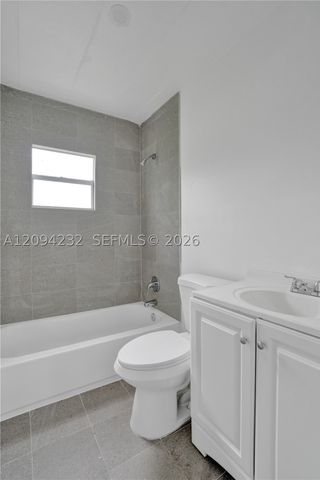 2910 NW 25th St, Fort Lauderdale, FL 33311