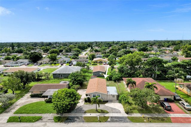 2910 NW 25th St, Fort Lauderdale, FL 33311