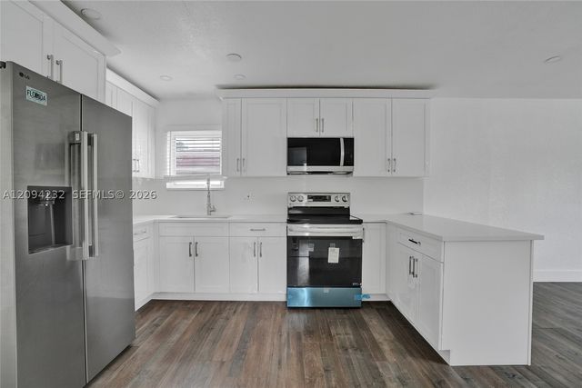 2910 NW 25th St, Fort Lauderdale, FL 33311