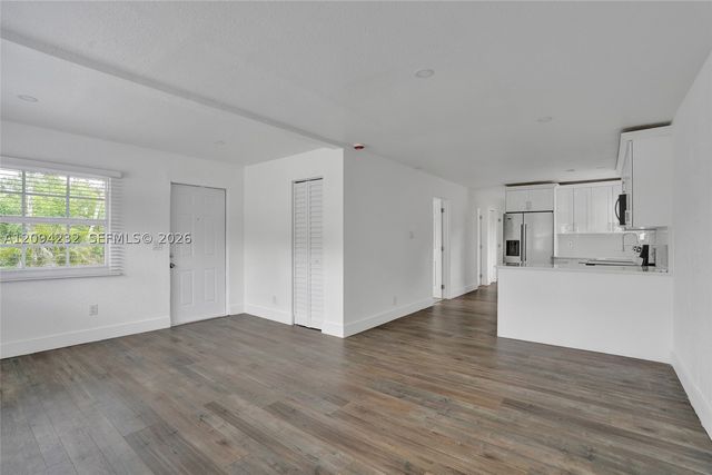 2910 NW 25th St, Fort Lauderdale, FL 33311