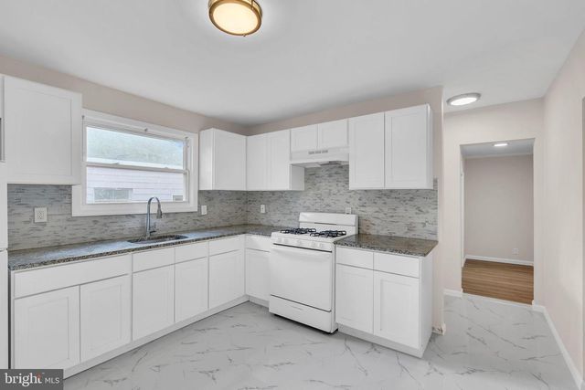 124 STRATFORD AVE, Stratford, NJ 08084