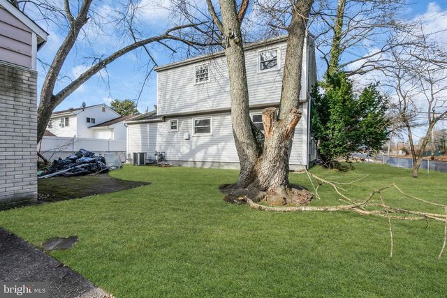 124 STRATFORD AVE, Stratford, NJ 08084