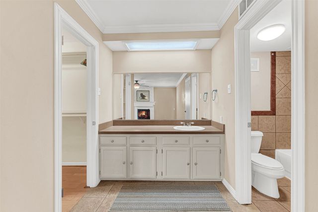 2724 Meadowstone Court, Carrollton, TX 75006