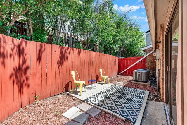 2724 Meadowstone Court, Carrollton, TX 75006