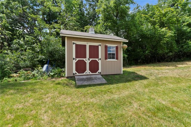 106 Victoria Ct, Robinson Twp, PA 15136