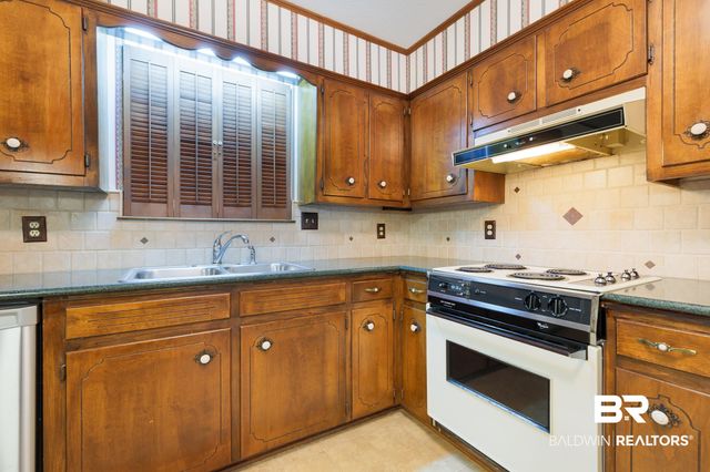 1367 SPRING VALLEY Court, Mobile, AL 36693