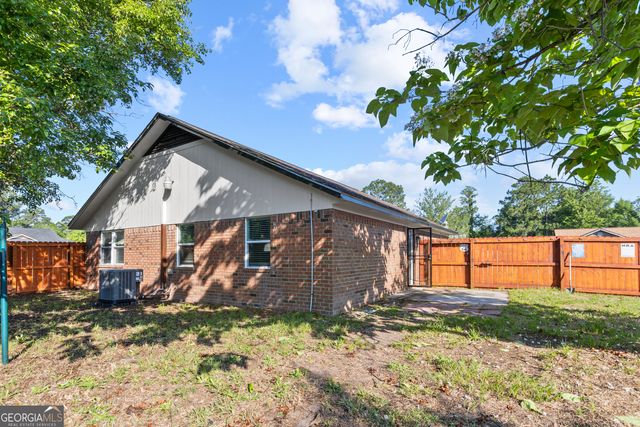 816 Waterfield Drive, Hinesville, GA 31313