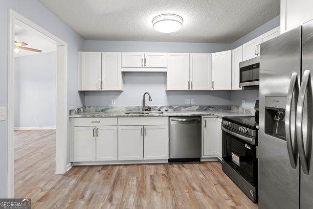 816 Waterfield Drive, Hinesville, GA 31313