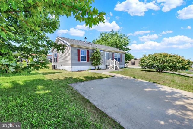 19 HIDDEN NOLL RD, Carlisle, PA 17013