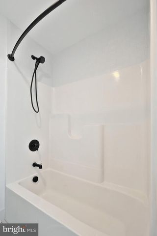 1018 TRINITY RD, York, PA 17408