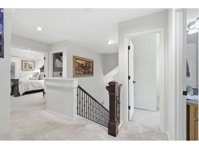 16867 WIGHT Ln, Lake Oswego, OR 97035