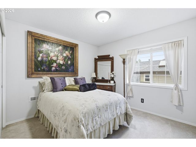 16867 WIGHT Ln, Lake Oswego, OR 97035