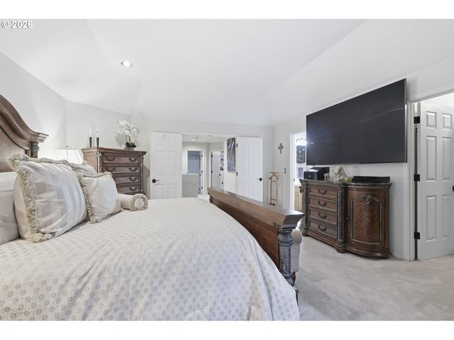 16867 WIGHT Ln, Lake Oswego, OR 97035