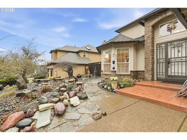 16867 WIGHT Ln, Lake Oswego, OR 97035