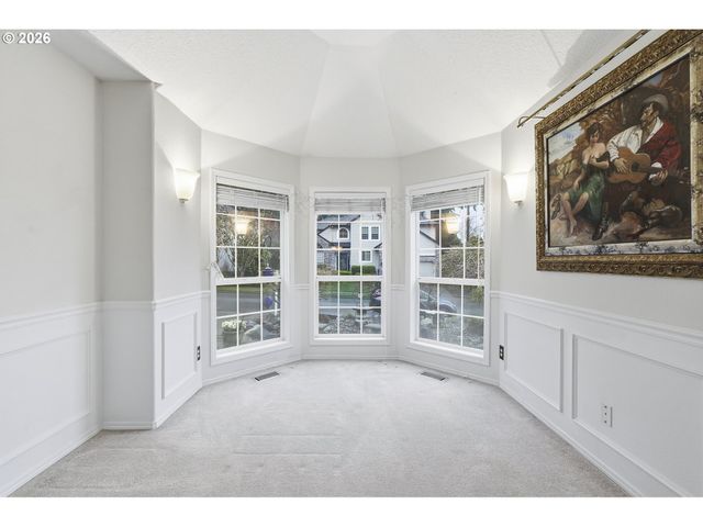 16867 WIGHT Ln, Lake Oswego, OR 97035