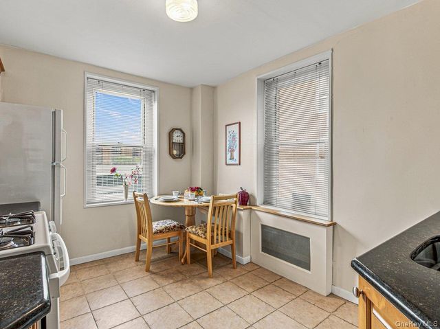 211-65 23rd Avenue 4D, Bayside, NY 11360
