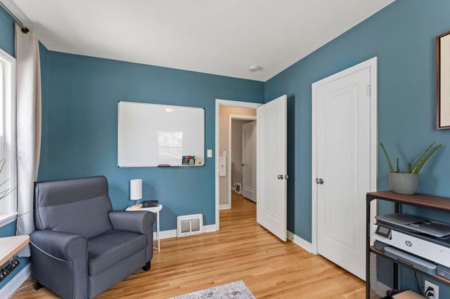 5353 40th Avenue S, Minneapolis, MN 55417