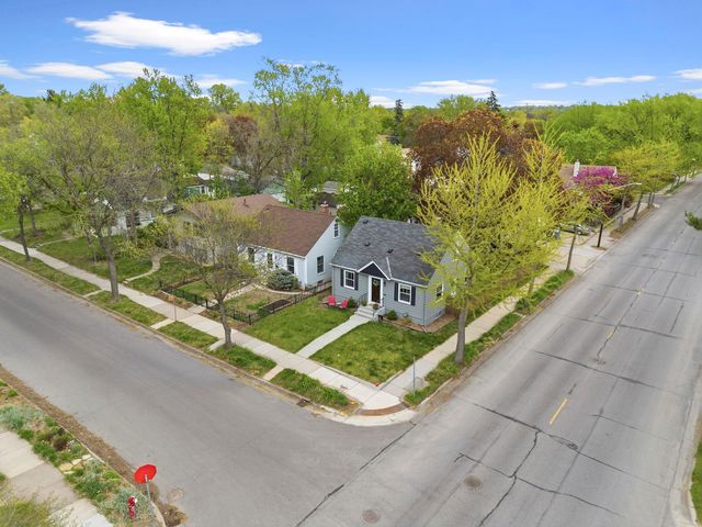 5353 40th Avenue S, Minneapolis, MN 55417