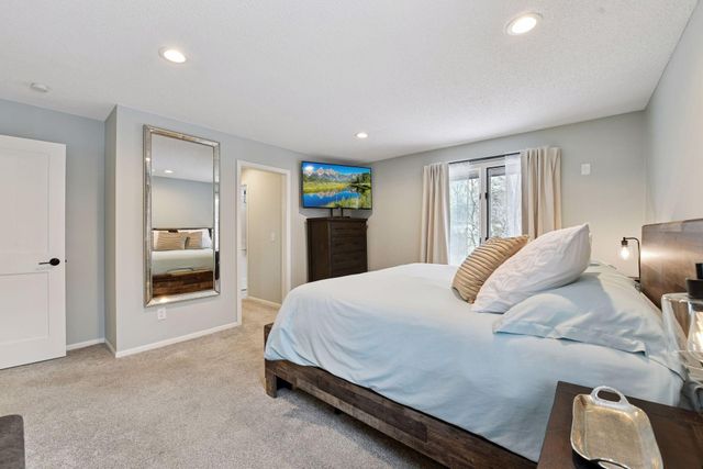 16120 Rosemary Lane, Minnetonka, MN 55391