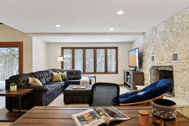 16120 Rosemary Lane, Minnetonka, MN 55391