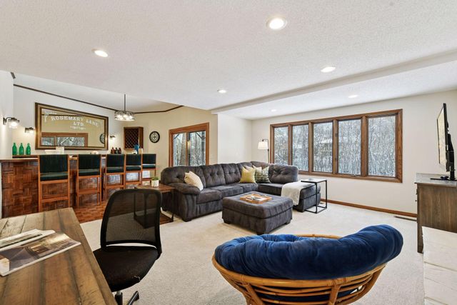 16120 Rosemary Lane, Minnetonka, MN 55391