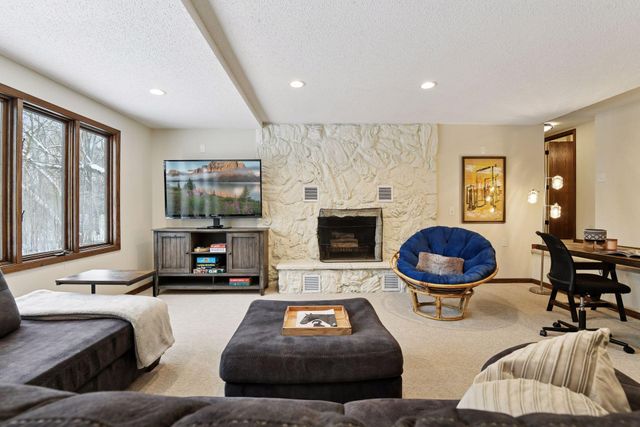 16120 Rosemary Lane, Minnetonka, MN 55391