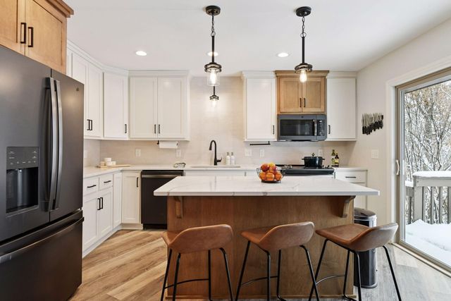 16120 Rosemary Lane, Minnetonka, MN 55391