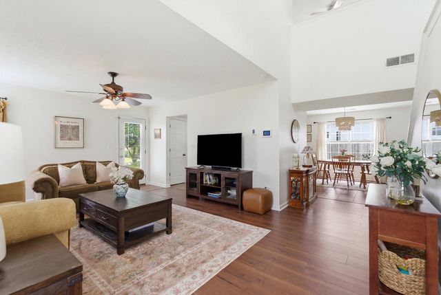 1129 Jamestown Drive, Berea, KY 40403