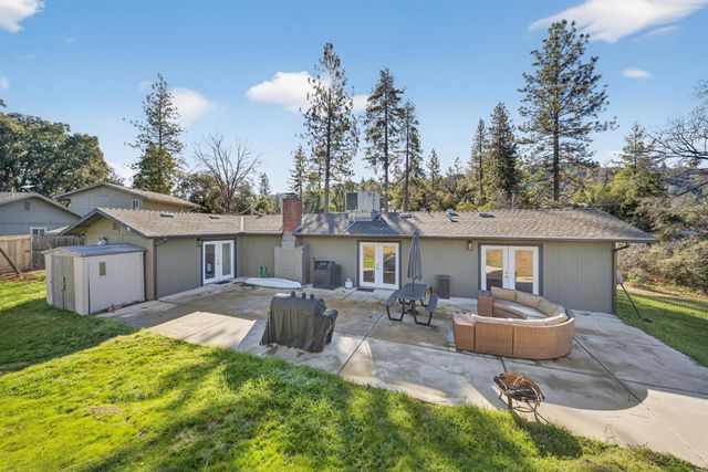 41987 Crass Drive, Oakhurst, CA 93644
